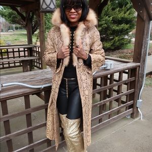 Snakeskin fur coat Clearance